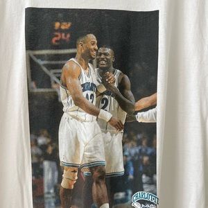 Mitchell & Ness Larry Johnson & Alonzo Mourning Tshirt